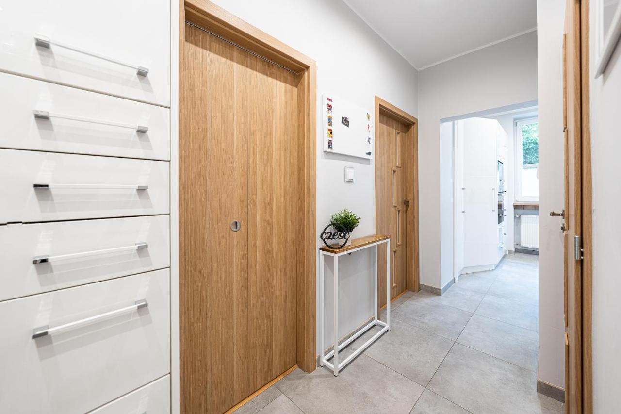 Apartment Bluebird Katowice Near Spodek Mck & City Center Bagian luar foto